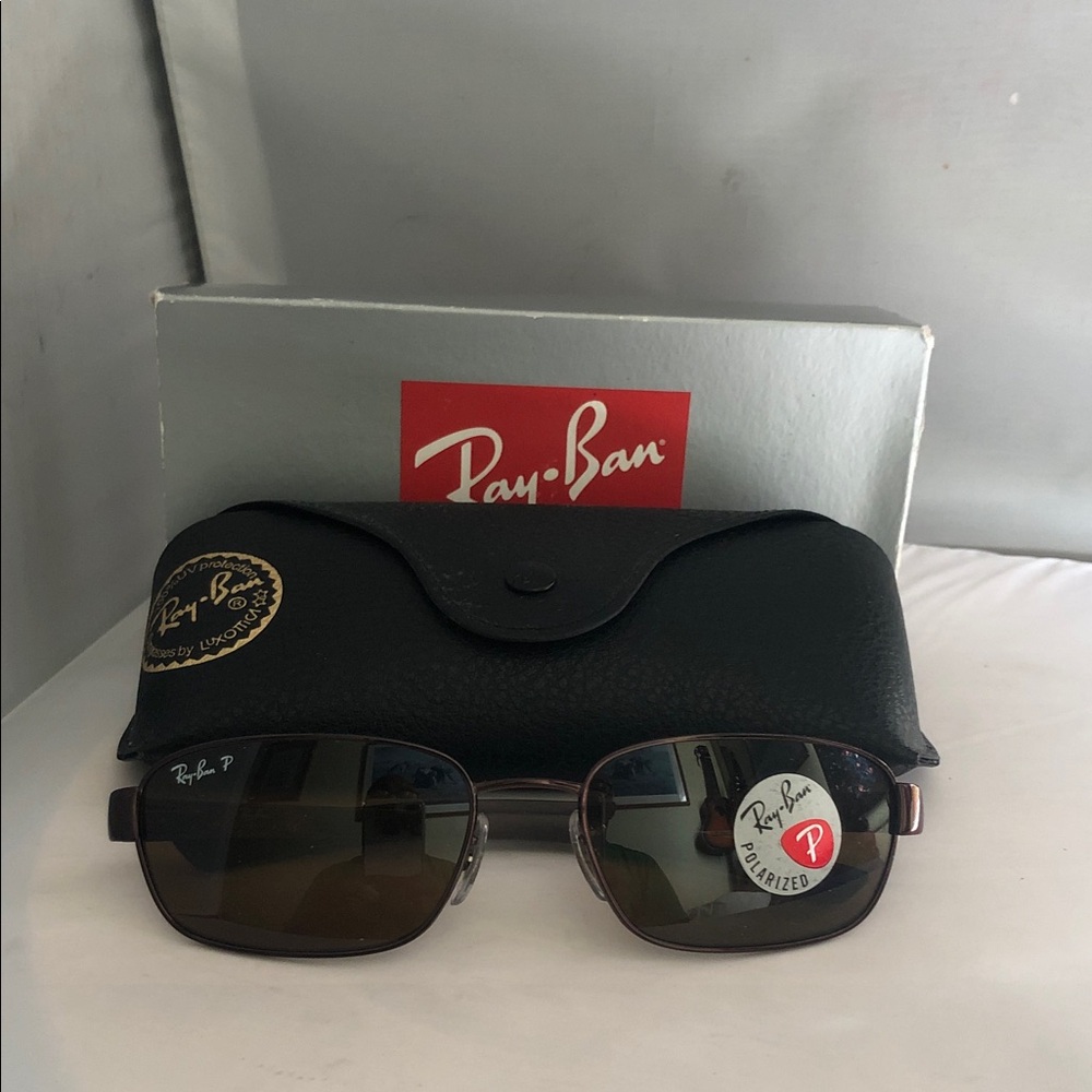 Ray-Ban Brown Sunglasses Polarized with Black Case